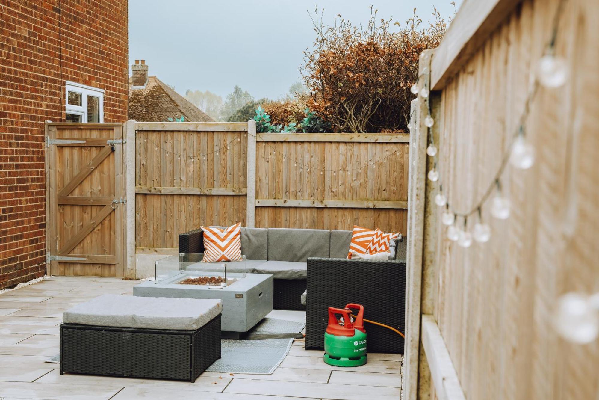 Luxury Recently Renovated 3 Bedroom Home In Sandwich Kent Екстер'єр фото